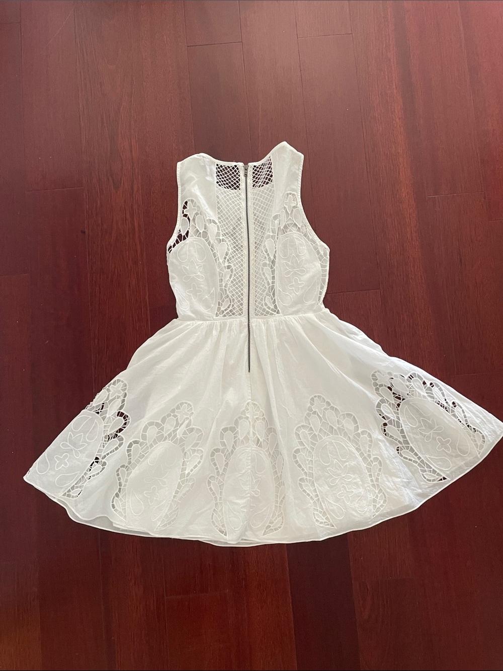Alice + Olivia White Lace Fit & Flare dress - Picture 10 of 17